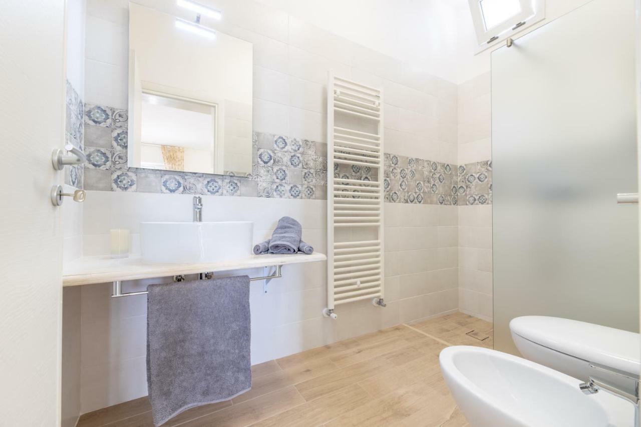 Hotel Oro Blu Torre Suda Zewnętrze zdjęcie