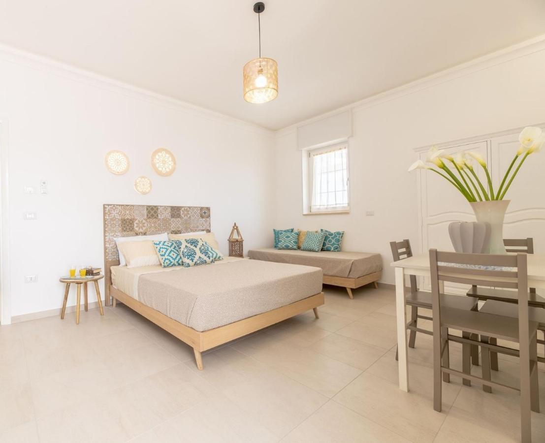 Hotel Oro Blu Torre Suda Zewnętrze zdjęcie