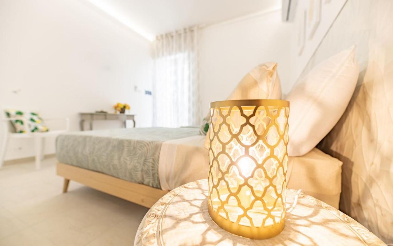 Hotel Oro Blu Torre Suda Zewnętrze zdjęcie